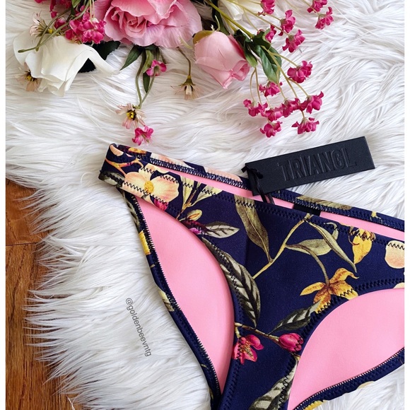 triangl swimwear Other - 🌿 Triangl Navy Blue Floral Bikini Bottoms NWT 🌿